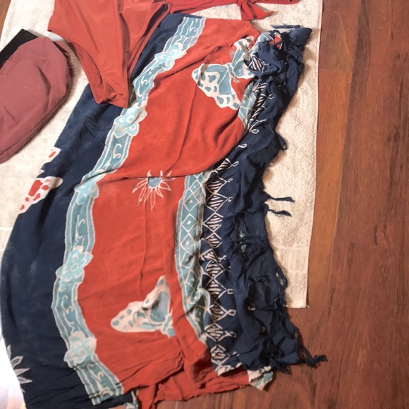 Beach 🏝 Bundle Abercrombie, American Eagle, Suede Top, Woden Handle Clutch… - Picture 13 of 13